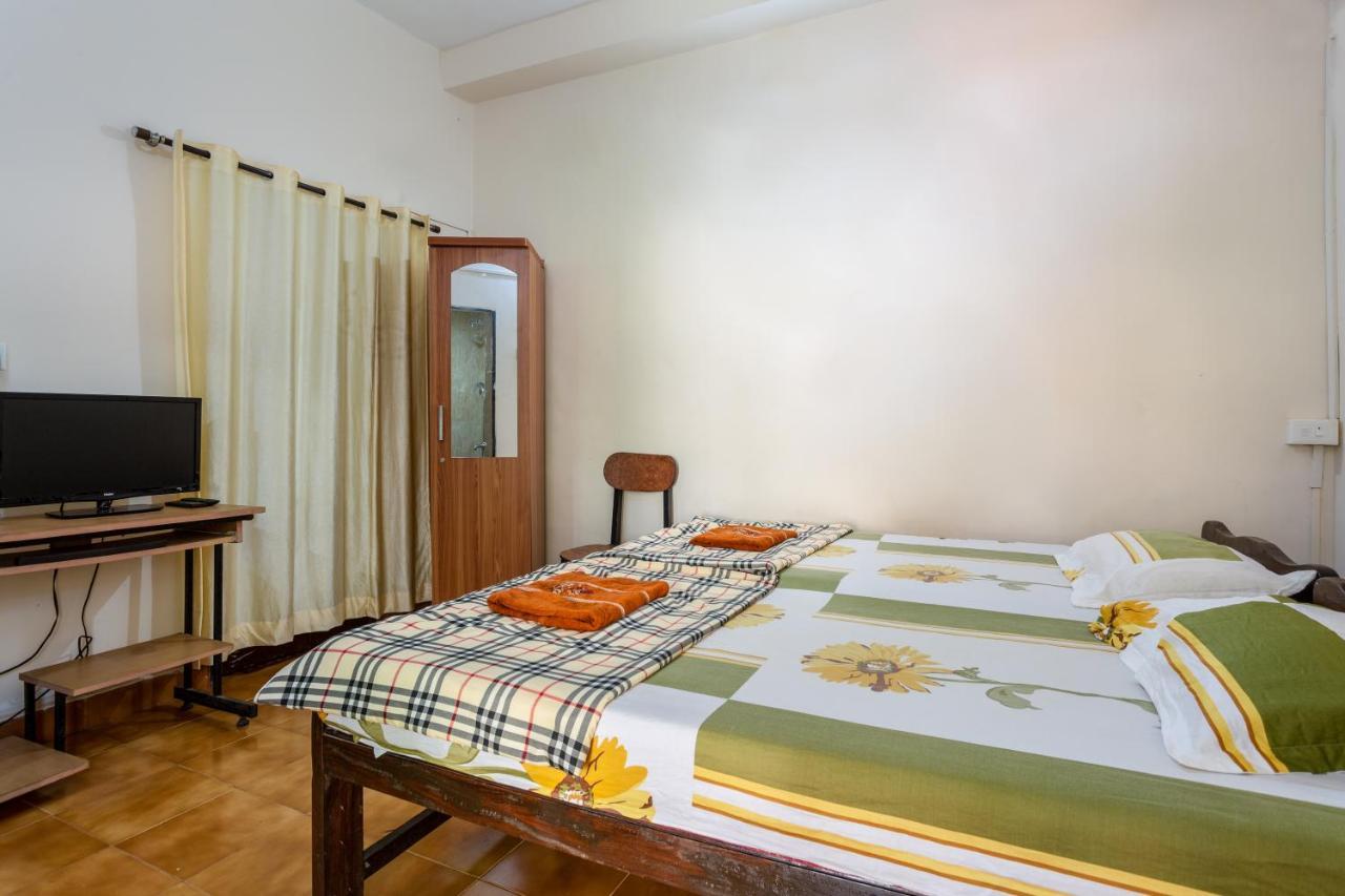 Martinet Vagator Guest House Bagian luar foto